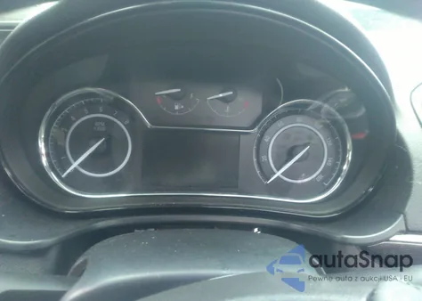 2014 Buick Regal Turbo/E-Assist Premium I z USA, uszkodzony, nr VIN 2G4GN5EX4E9251034